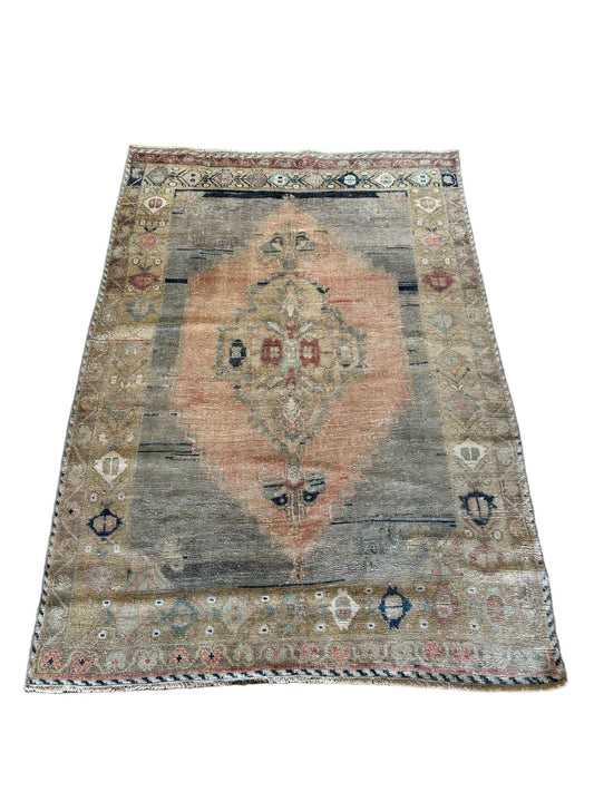 Anatolian Vintage Rug - The Art of Broken Pieces