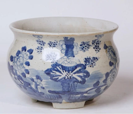 Dancing Dragon Bulbous Cachepot Blue White - LaFayes
